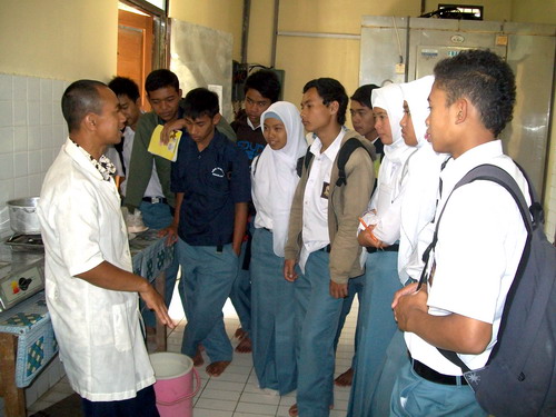 Memperdalam Ilmu Khususnya Ternak Ruminansia dan Ternak pada Umumnya