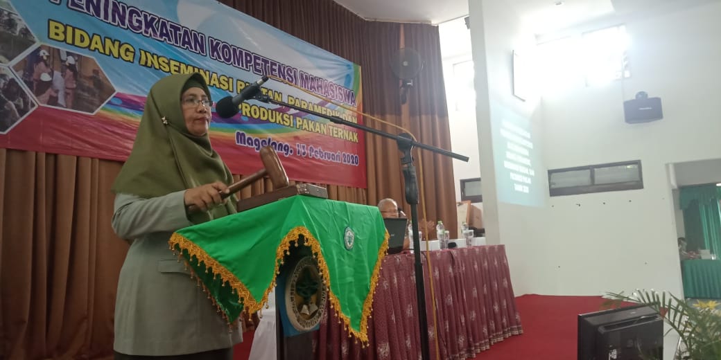 POLBANGTAN YOMA LAKSANAKAN KOMPETENSI MAHASISWA BIDANG INSEMINASI BUATAN